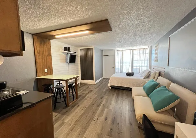 4th image of 800 N Atlantic Ave #304, Daytona Beach, FL 32118 | MLS# O6363799