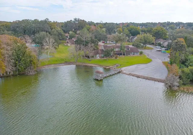 2nd image of 626 Red Oak Cir, ALTAMONTE SPRINGS, FL 32701