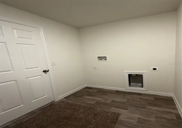 Photo 4 of Single family home for sale at 904 Hudson Valley Dr, Kissimmee, FL 34759 | MLS# C7518445 | Listing updated on 2026-10-20