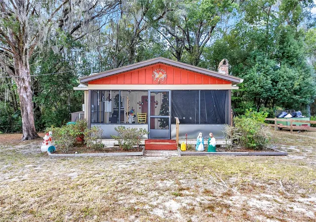 3rd image of 20990 W Pennsylvania Ave, Dunnellon, FL 34431 | MLS# OM714343