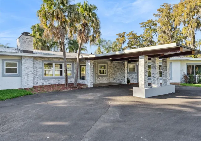 Photo 4 of Single family home for sale at 5526 Parkdale Dr, Orlando, FL 32839 | MLS# O6363933 | Listing updated on 2026-06-27