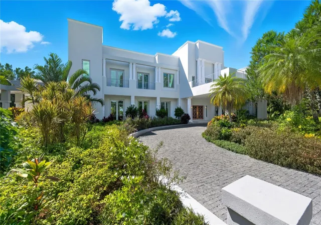 2nd image of 3315 Bay Shore Rd, Sarasota, FL 34234 | MLS# A4673690