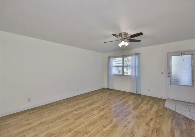 Photo 3 of House for sale at 1811 Bedford Ln #153, Sun City Center, FL 33573 | MLS# TB8452497 | Listing updated on 2026-10-07