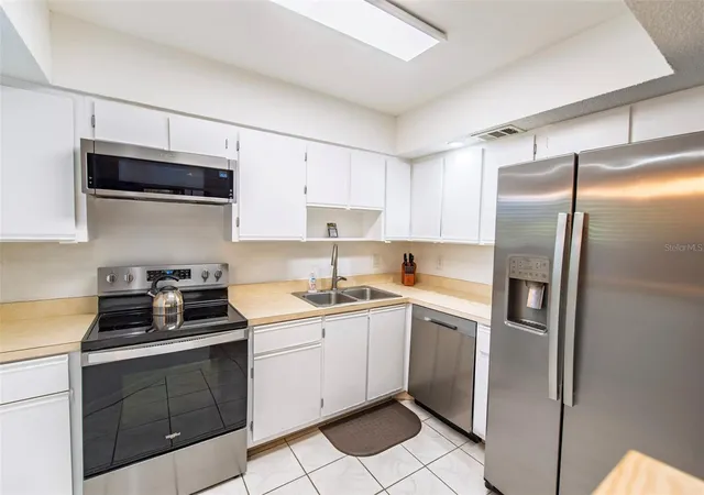 5th image of 19505 Quesada Ave #NN101, Port Charlotte, FL 33948 | MLS# C7518501