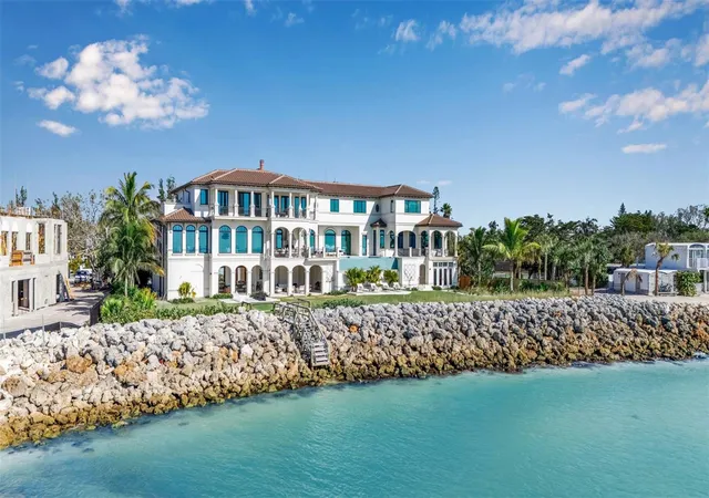 4th image of 7366 Point Of Rocks Rd, Sarasota, FL 34242 | MLS# A4673754