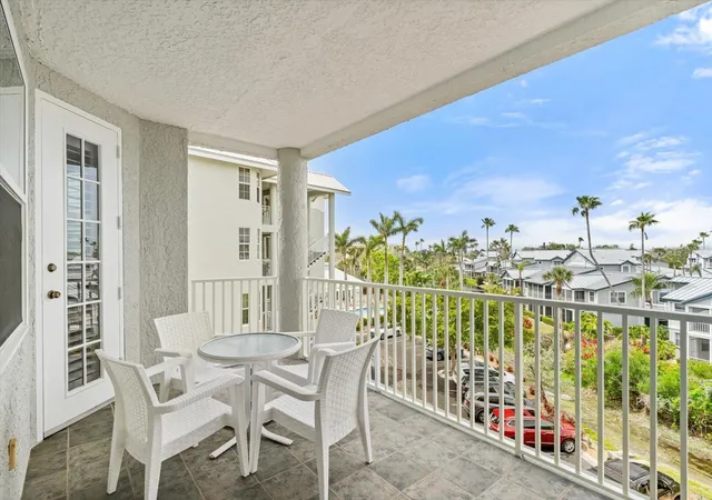 Photo 3 of Condo for sale at 1260 Dolphin Bay Way #404, Sarasota, FL 34242 | MLS# A4673762 | Listing updated on 2026-10-16