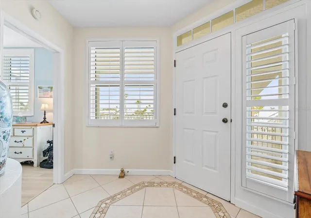Photo 4 of Condo for sale at 1260 Dolphin Bay Way #404, Sarasota, FL 34242 | MLS# A4673762 | Listing updated on 2026-10-16
