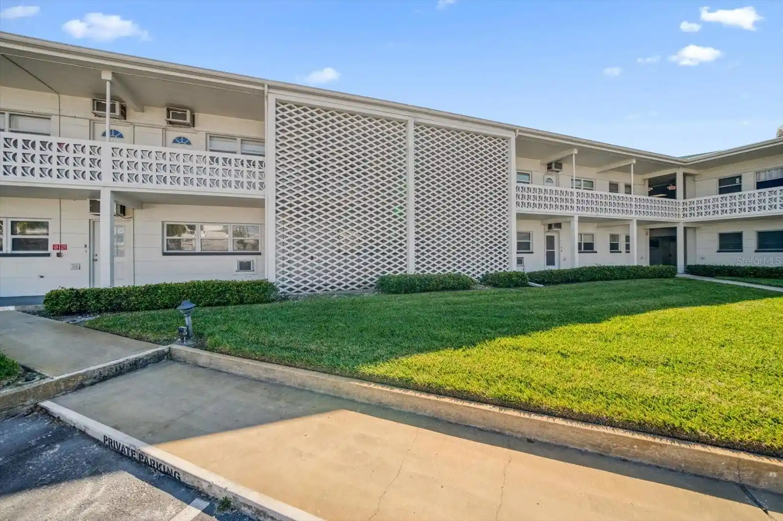 Listing Photo 2 - Condo for sale in 7050 Sunset Wy located at 7050 Sunset Wy, St. Pete Beach, FL 33706 - Unit 7050 Sunset Way
