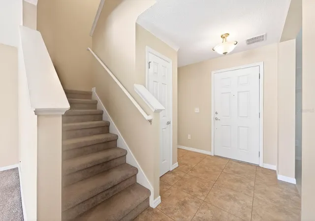 Photo 3 of Townhouse for sale at 2564 Abey Blanco Dr, Orlando, FL 32828 | MLS# O6364360 | Listing updated on 2026-09-17