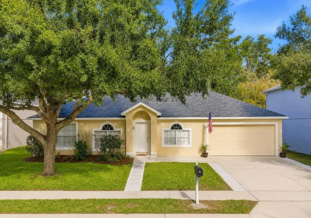 1st image of 539 Granite Cir, Chuluota, FL 32766 | MLS# O6364372