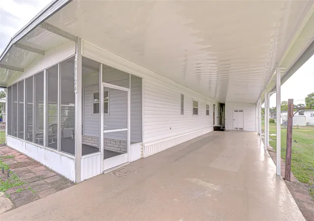 Homes for sale in Zephyrhills, FL | 39524 Dundee Rd, Zephyrhills, FL 33542 | MLS# TB8452837