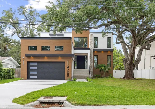 Photo 1 of Single family home for sale at 4709 W Estrella St, Tampa, FL 33629 | MLS# TB8452908 | Listing updated on 2026-10-08