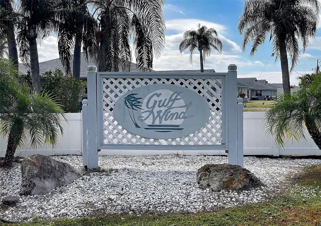 Listing Photo 2 - Condo for sale in building located at 6527 Hamlet Dr, ENGLEWOOD, FL 34224 - Unit #26B