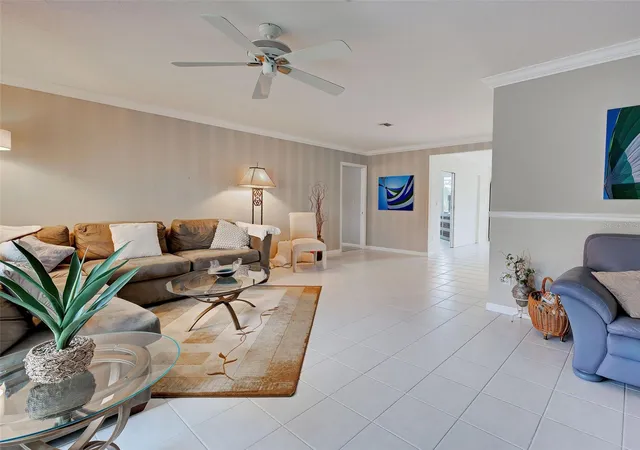 Photo 3 of Single family home for sale at 325 Fiesole St, Venice, FL 34285 | MLS# A4673885 | Listing updated on 2026-10-03