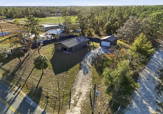 3rd image of 4030 Ne 140Th Ct, Williston, FL 32696 | MLS# GC535769