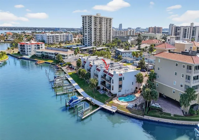 Photo 3 of Townhouse for sale at 214 Skiff Point #214, Clearwater Beach, FL 33767 | MLS# TB8453027 | Listing updated on 2026-09-23
