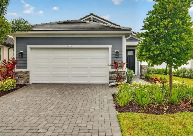 Photo 2 of Single family home for sale at 11187 Livewell Ct, Venice, FL 34293 | MLS# TB8453028 | Listing updated on 2026-09-28