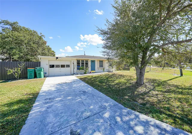 Photo 1 of Single family home for sale at 819 Haleybury St Nw, Port Charlotte, FL 33948 | MLS# C7518590 | Listing updated on 2026-08-13