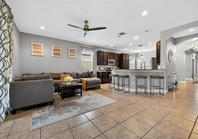 5th image of 11403 Camden Yard Ln, Lithia, FL 33547 | MLS# TB8453066