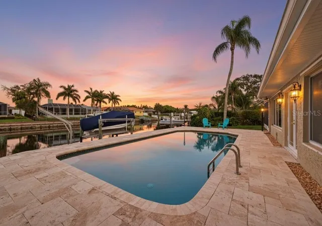 Photo 2 of Single family home for sale at 1963 Tanglewood Dr NE, Saint Petersburg, FL 33702 | MLS# TB8453154 | Listing updated on 2026-10-23