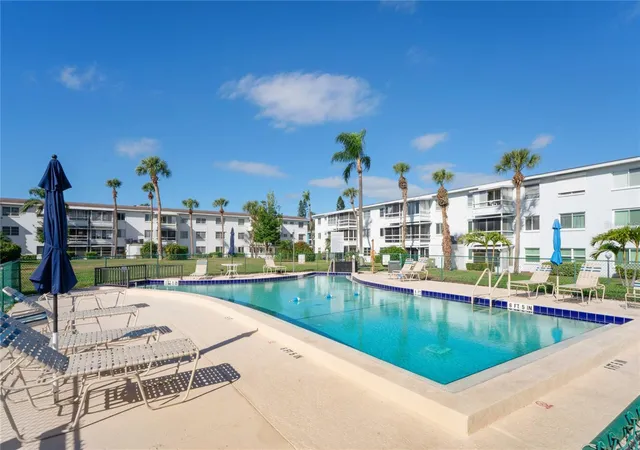 Photo 2 of Sale Pending at 5873 Palm Ln #B33, Bradenton, FL 34207 | MLS# TB8453155 | Listing updated on 2026-09-15