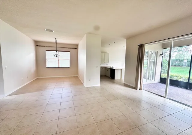 4th image of 4950 Sandy Brook Cir, Wimauma, FL 33598 | MLS# TB8453157