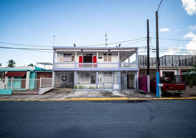 Homes for sale in Catano, PR | 105 Bay Vw Calle Principal, Catano, PR 00962 | MLS# PR9117760