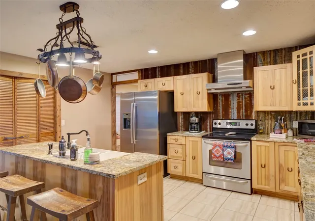 4th image of 1765 E Cr 462, Wildwood, FL 34785 | MLS# G5105156