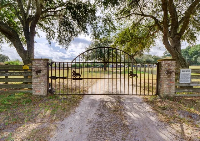 2nd image of 1765 E Cr 462, Wildwood, FL 34785 | MLS# G5105156