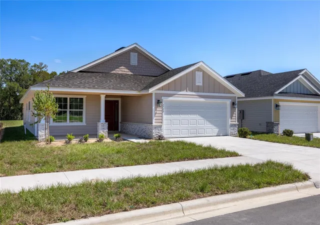 Homes for sale in Alachua, FL | 13711 Nw 150th Cir, Alachua, FL 32615 | MLS# GC535804
