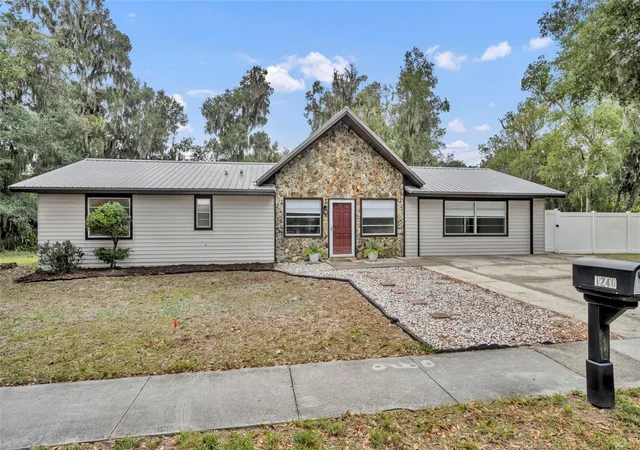 Photo 2 of Single family home for sale at 1240 W Voorhis Ave, Deland, FL 32720 | MLS# O6364812 | Listing updated on 2026-10-01