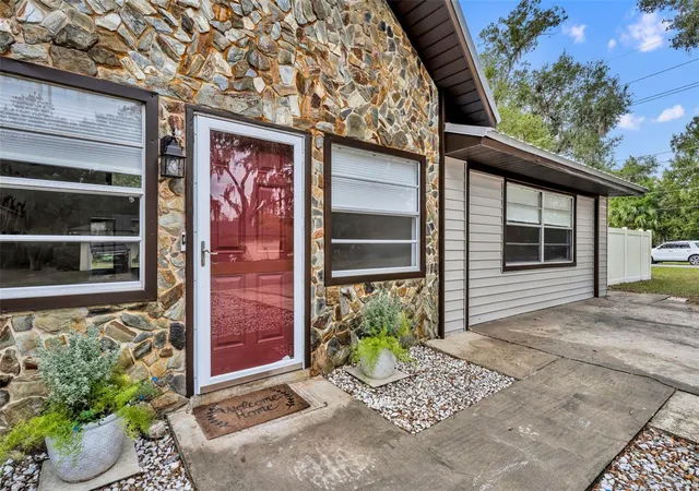 Photo 3 of Single family home for sale at 1240 W Voorhis Ave, Deland, FL 32720 | MLS# O6364812 | Listing updated on 2026-10-01