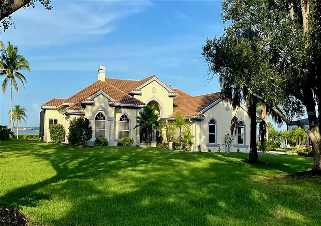 2nd image of 3121 Rivershore Ln, Port Charlotte, FL 33953 | MLS# D6145056