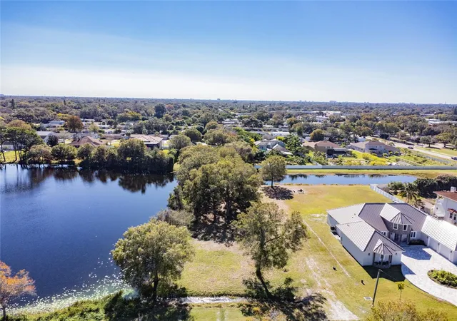 2nd image of 5750 60th Ave N, Saint Petersburg, FL 33709 | MLS# TB8453396