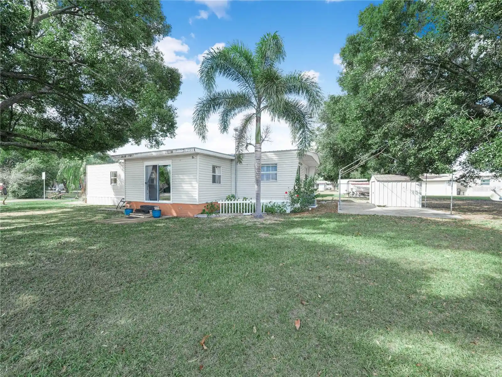 Listing Photo 1 - Condo for sale in 319 1st Ave N located at 319 1st Ave N, LAKE WALES, FL 32250 - Unit 319 1st Avenue N