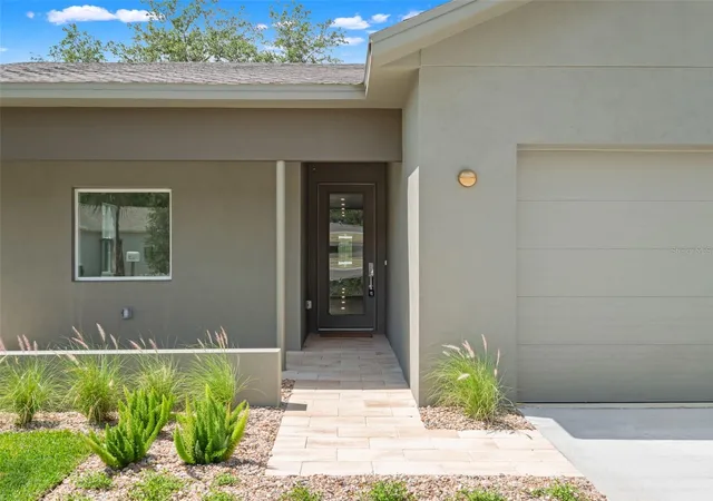 Photo 2 of Single family home for sale at 454 Skyfield Ct, Lady Lake, FL 32159 | MLS# G5105180 | Listing updated on 2026-10-08