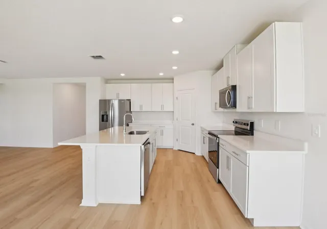 Photo 2 of Single family home for sale at 10412 Abundance Grv Way, Parrish, FL 34219 | MLS# O6364980 | Listing updated on 2026-10-30