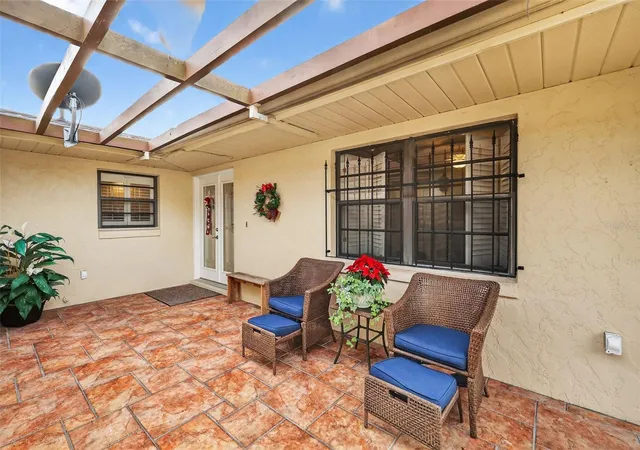 4th image of 100 S Tremain St, Mount Dora, FL 32757