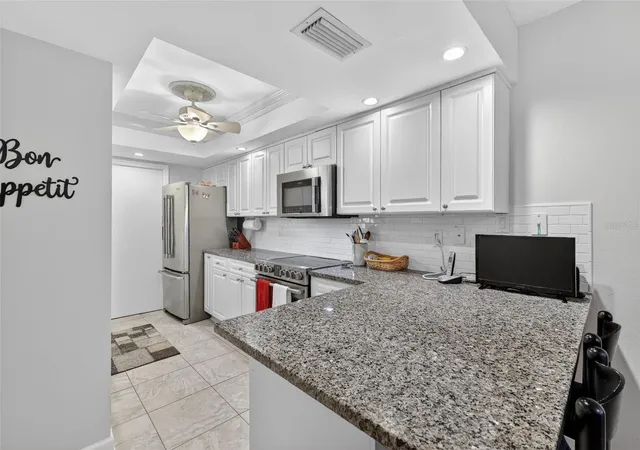 5th image of 100 S Tremain St, Mount Dora, FL 32757