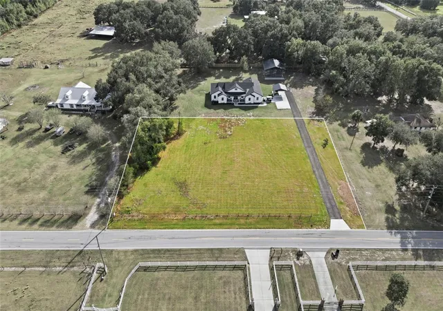 Photo 1 of Land for sale at Socrum Loop Rd W, Lakeland, FL | MLS# L4957695 | Listing updated on 2026-06-07
