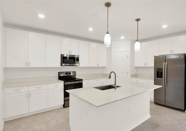 Photo 2 of Single family home for sale at 271 Inman Blvd, Winter Haven, FL 33881 | MLS# W7881213 | Listing updated on 2026-09-12