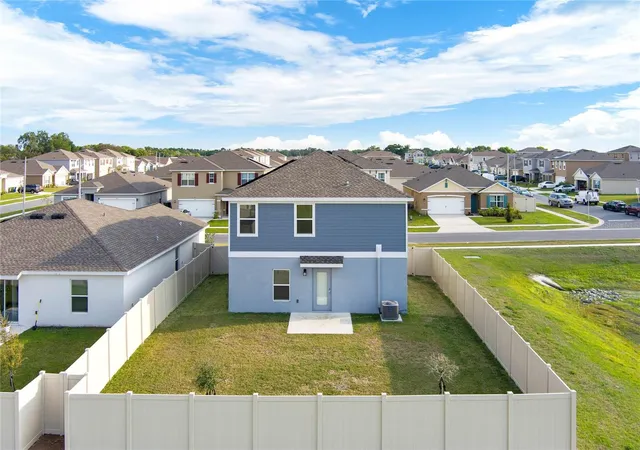 Photo 4 of Single family home for sale at 271 Inman Blvd, Winter Haven, FL 33881 | MLS# W7881213 | Listing updated on 2026-09-12