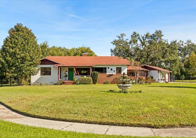 Photo 1 of Single family home for sale at 205 Surprise Dr, Winter Garden, FL 34787 | MLS# O6365188 | Listing updated on 2026-06-30