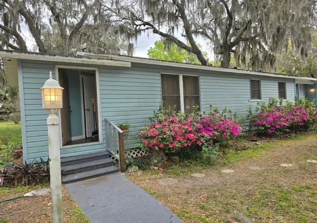 Photo 1 of Single family home for sale at 1611 Indian Trl, Leesburg, FL 34748 | MLS# G5105200 | Listing updated on 2026-09-04