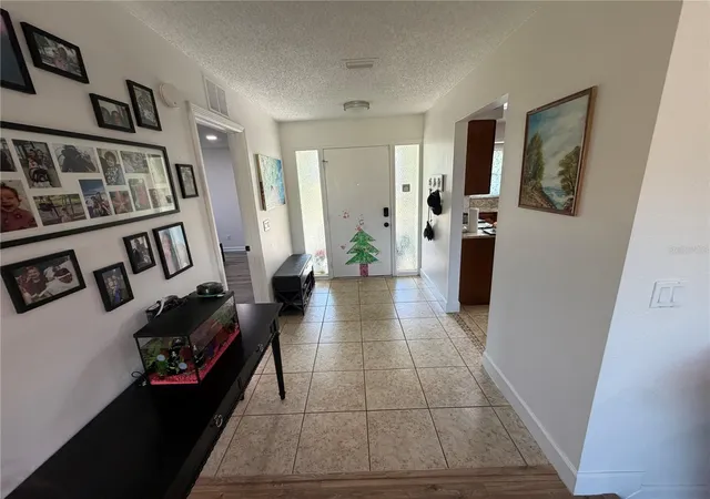2nd image of 17512 Brandywine Dr, Lutz, FL 33549 | MLS# TB8453910