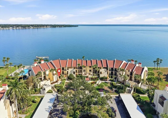 1st image of 7520 Sunshine Skyway Ln S #T19, Saint Petersburg, FL 33711 | MLS# TB8453940