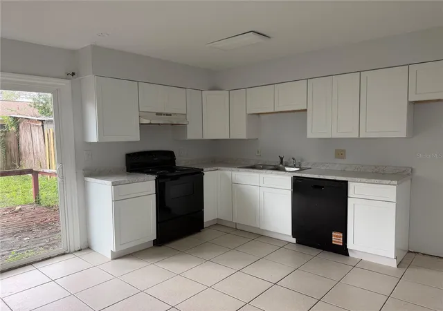Photo 3 of House for sale at 737 E Church Ave, Longwood, FL 32750 | MLS# O6365251 | Listing updated on 2026-10-21