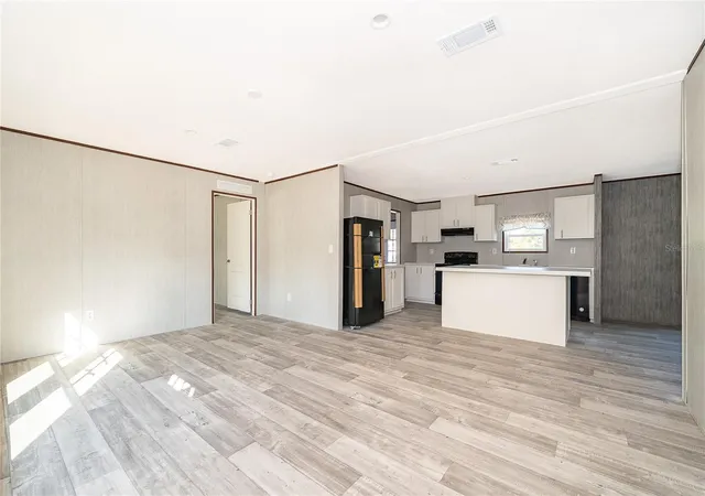 2nd image of 31811 Pine Dr, Deland, FL 32720 | MLS# O6365271