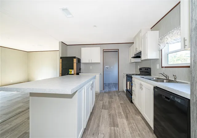 5th image of 31811 Pine Dr, Deland, FL 32720 | MLS# O6365271