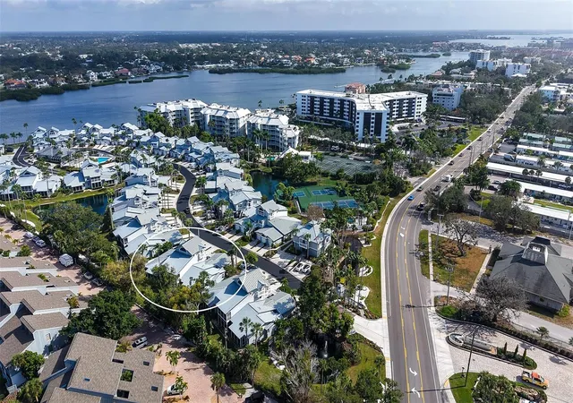 Listing Photo 4 - Condo for sale in building located at 1225 Siesta Bayside Dr, SARASOTA, FL 34242 - Unit #1225B